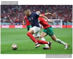 贝蒂斯被判点球的VAR录音公布：巴尔特拉一开始就抬起手臂