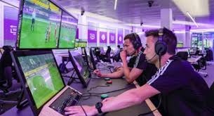 综合体育赛事回顾 专家视角复盘关键对决