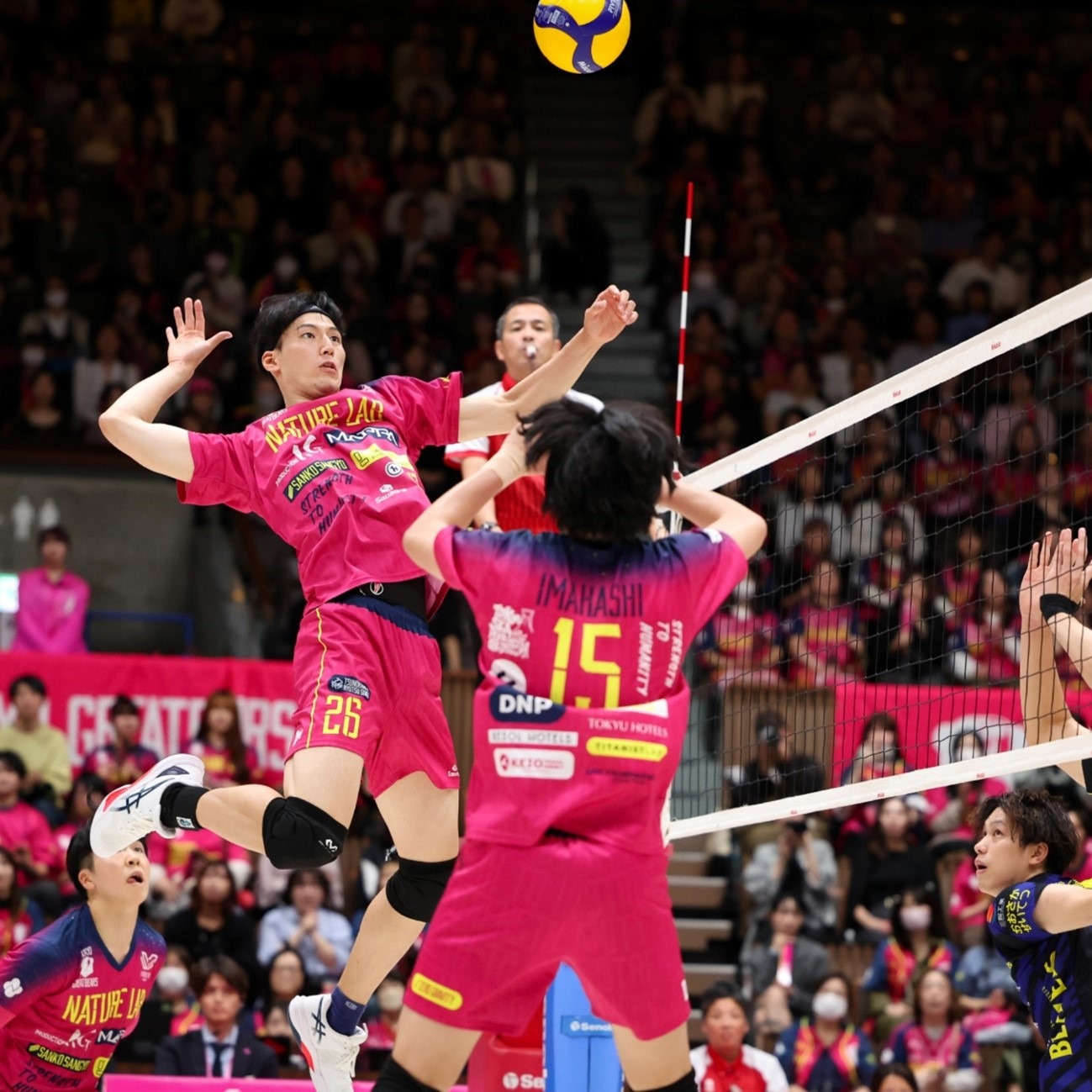 马德里打响榜首大战!数据：皇马或2-1笑傲德比